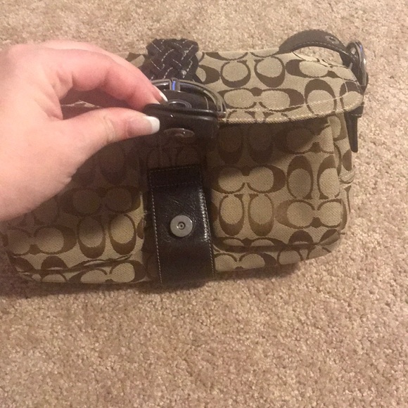 Authentic coach bag . - Picture 3 of 5